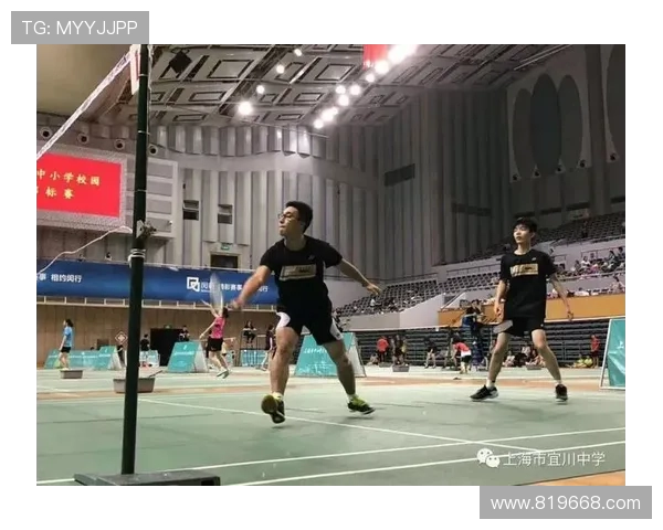 上海羽毛球队在邀请赛中的灵活性展现与战术分析