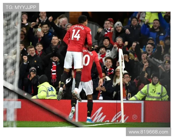 利兹联与博尔顿激战正酣比分揭晓引发球迷热议